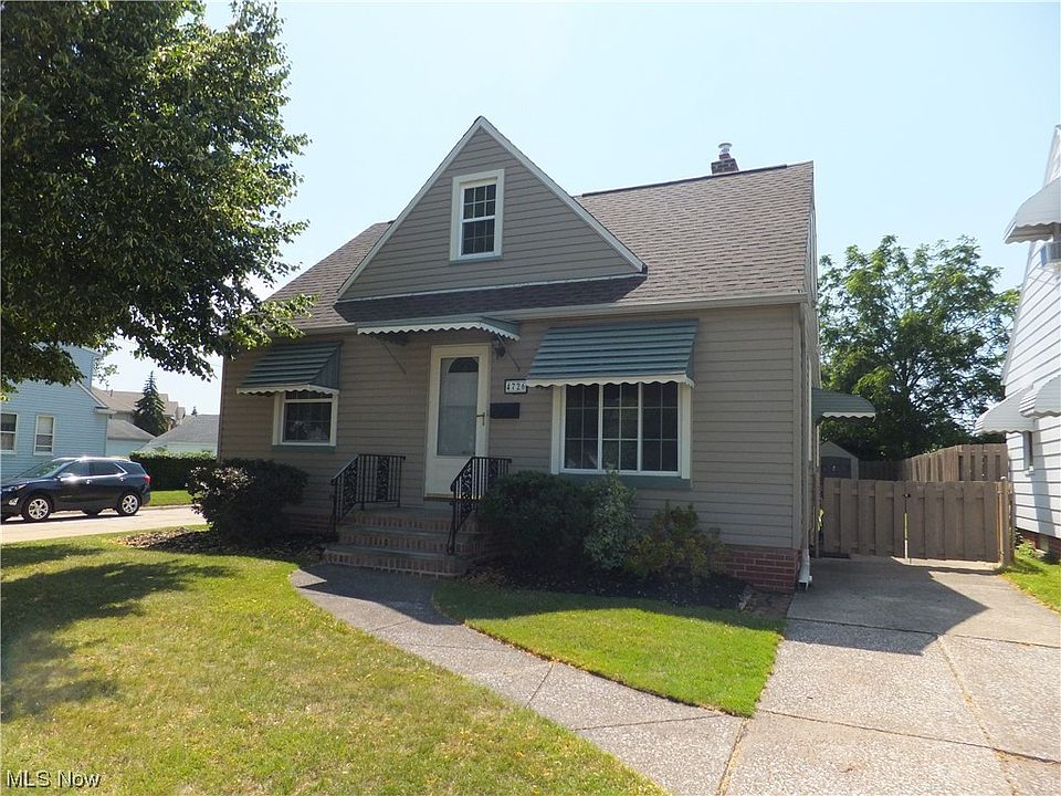 1st image of 4726 Brookwood Dr