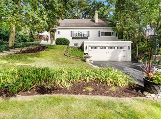 317 E Walnut St, Hinsdale, IL