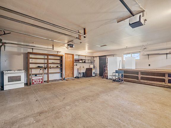 5th image of 8095 Bewley St