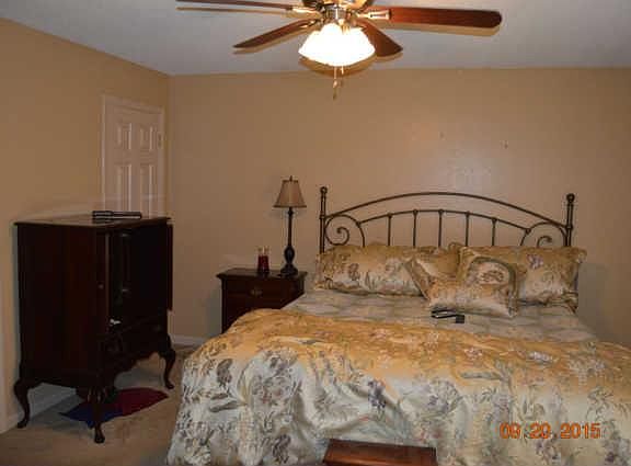 5th image of 124 Hickory Hill Dr