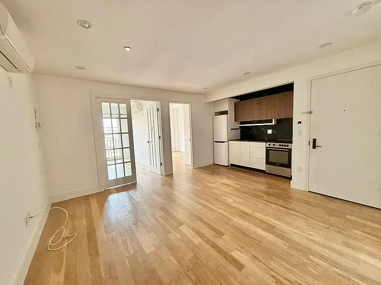 830 Saint Johns Pl #4F — Photo 2