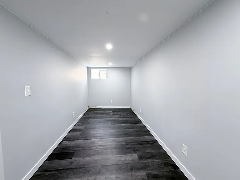 3 Bartlett St — Photo 17