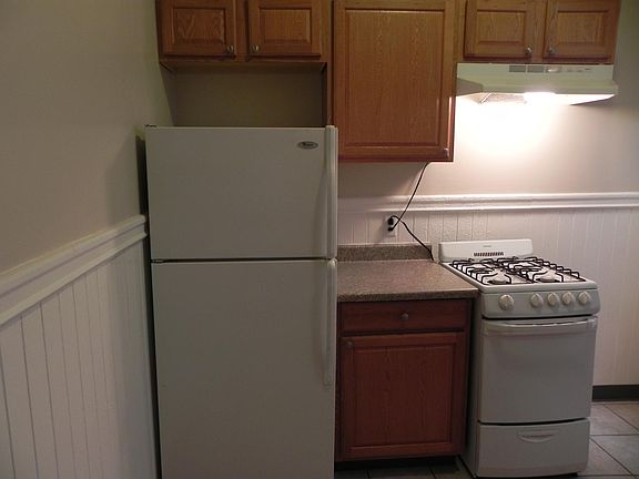 4th image of 31 1/2 Collingwood St