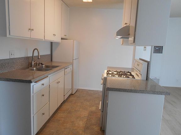 114 KITCHEN