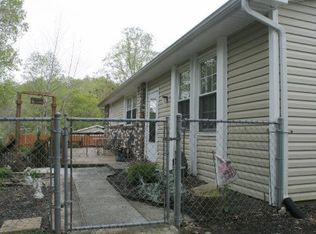 418 Bass St, Oliver Springs, TN 37840