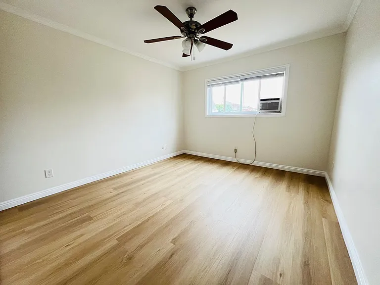 905 S Cabrillo Ave — Photo 10