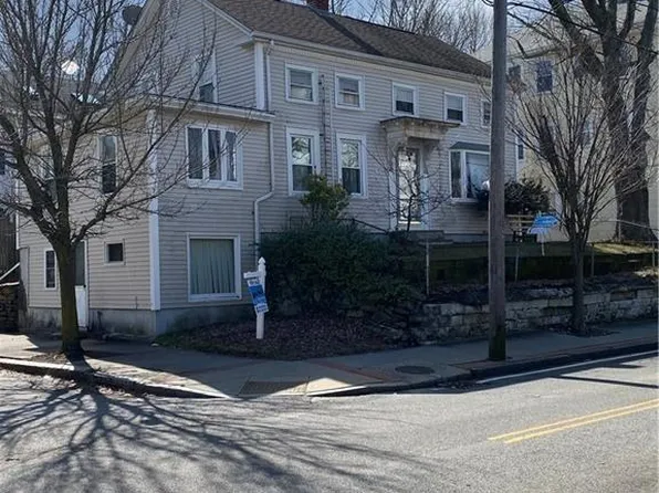 255 Division St, Pawtucket, RI 02860