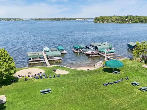 4400 Shady Ln, Mound, MN 55364
