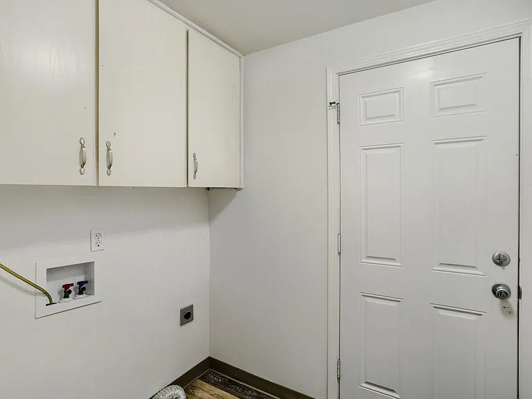 17965 SW Vincent St — Photo 12