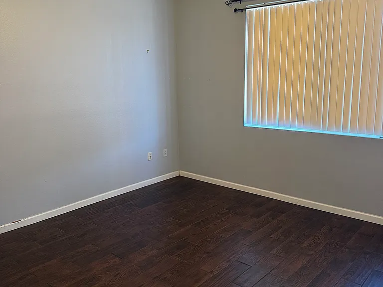 2nd bedroom with walk in closet