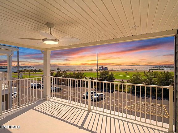 5th image of 110 Bay Boulevard #B