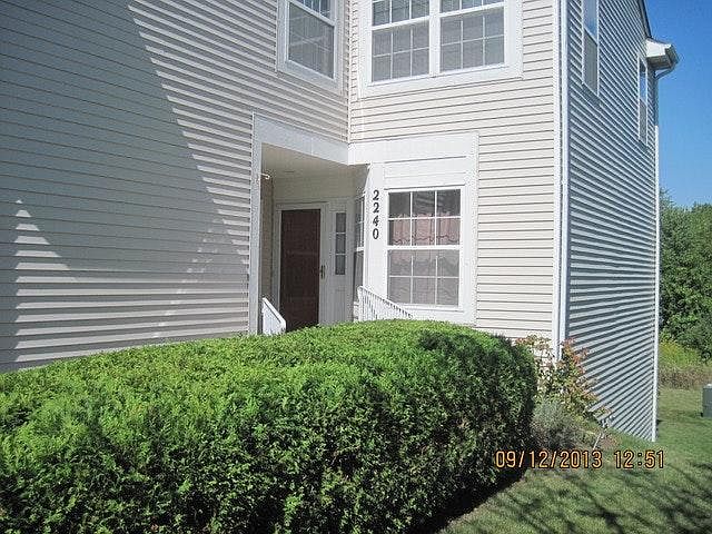 1st image of 2240 Woodside Dr