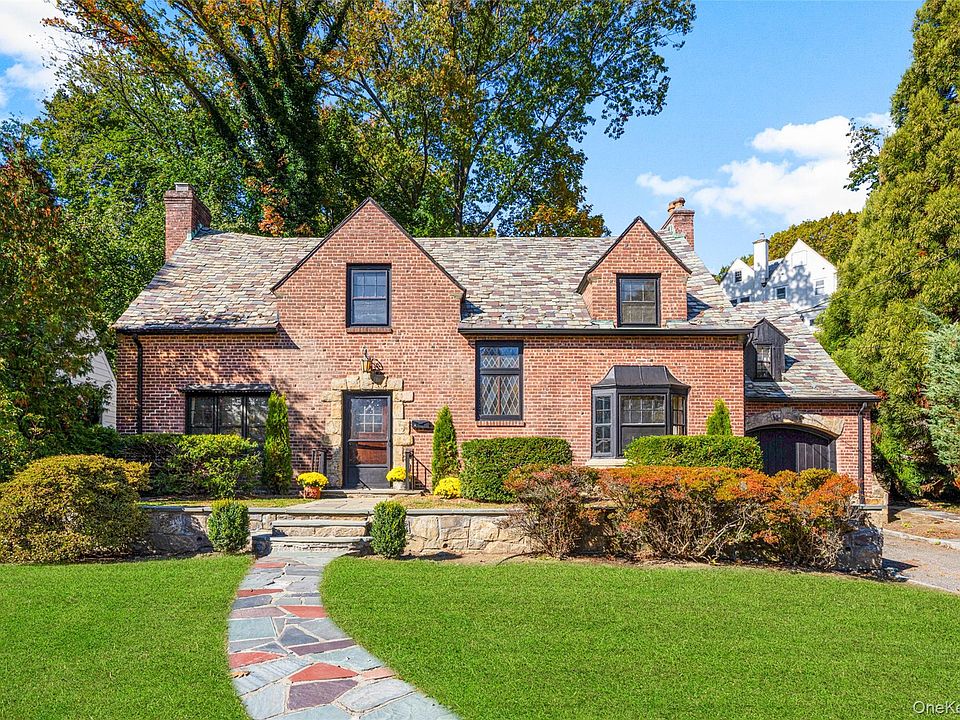 1st image of 4 Lafayette Road