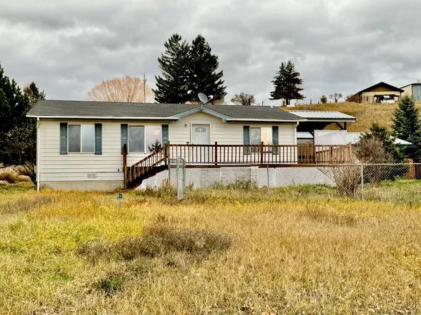 1355 6th Ave E, Eureka, MT 59917