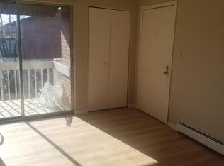 2222 W Nichols Rd, Arlington Heights, IL 60004