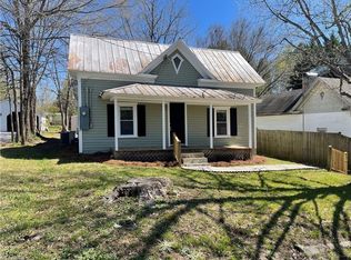 541 Columbia Ave, Ramseur, NC 27316