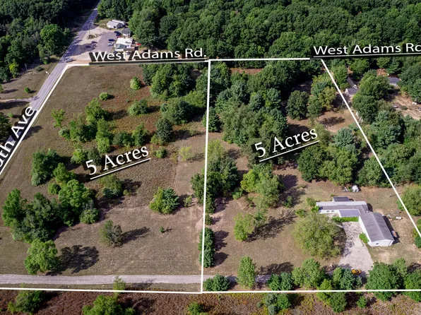 8716 N 80th Ave, Pentwater, MI 49449