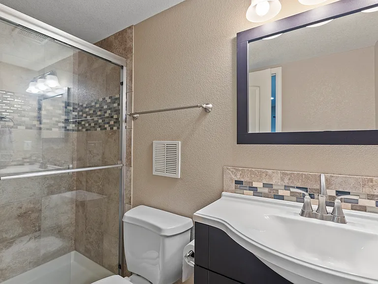 1552 Edenbridge Dr — Photo 28