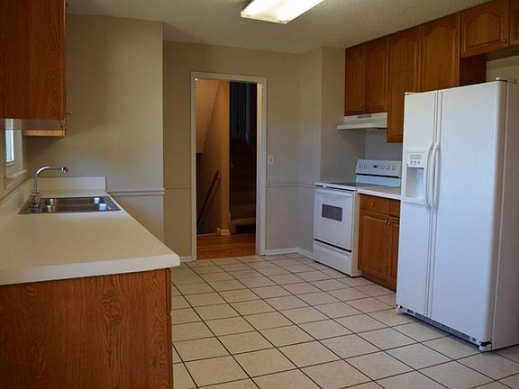 2nd image of 4403 Holiday Heights Dr