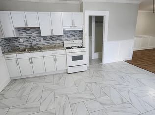 1518 Pembroke St #2L, Bridgeport, CT 06608