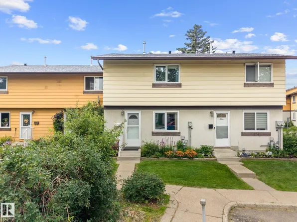 152 Woodstock NW, Edmonton, AB T5T 0H6