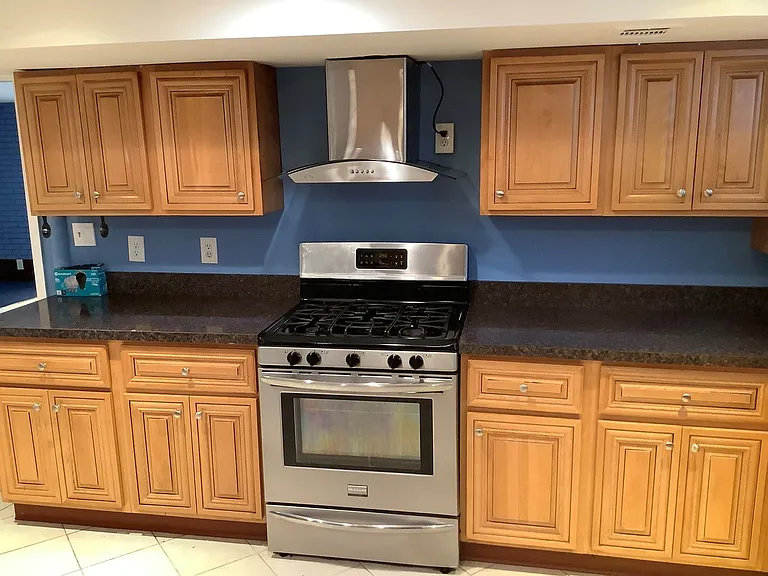 8902 Maplebrook Rd — Photo 21