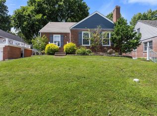 903 Blossom Ln, Saint Louis, MO 63119