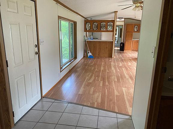 3rd image of 9871 W State Road 43