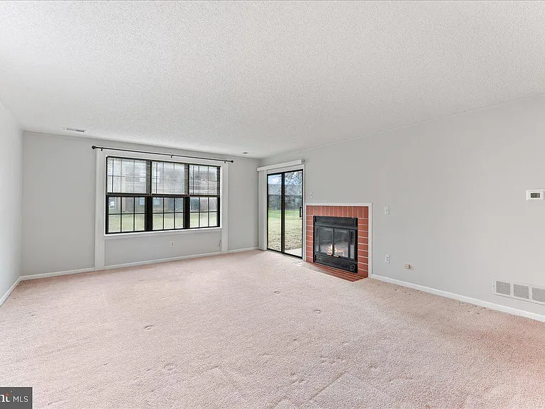 44 Witherspoon Ct #137 — Photo 12