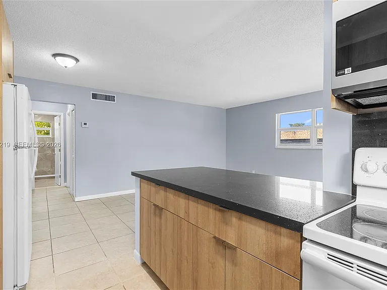 3265 Griffin Rd #206 — Photo 12