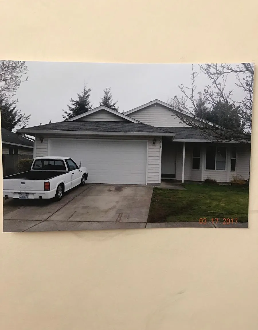 2918 NE Delancey Court — Photo 1