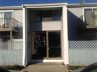 2 Village Green Ln APT 3, Natick, MA 01760