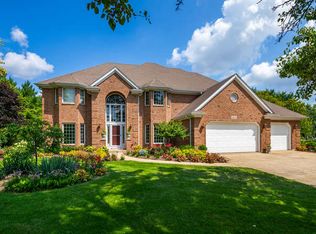 10521 Royal Porthcawl Dr, Naperville, IL 60564