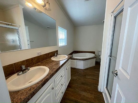 2nd image of 465 Buffalo Way #465