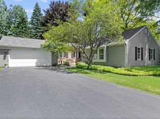 118 Lake Lea Rd, Rochester, NY 14617