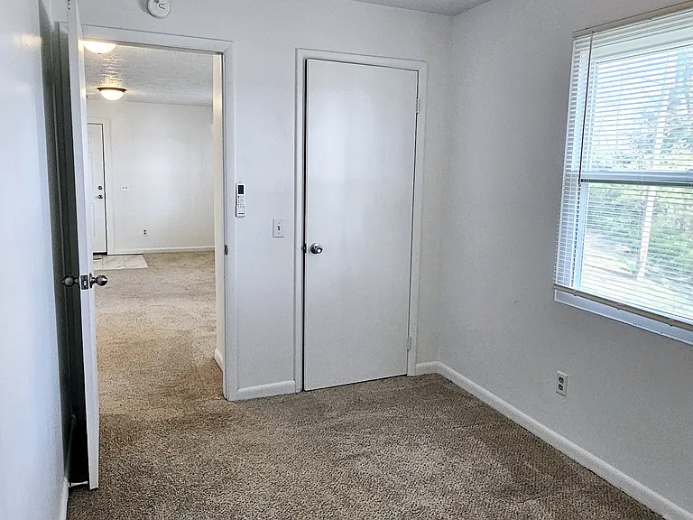 1212 Byrne Ave #A — Photo 9