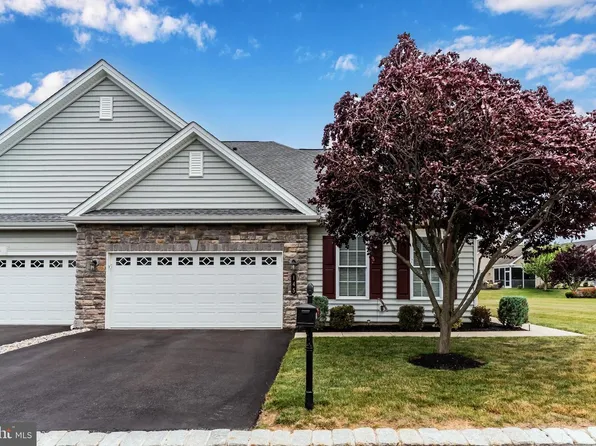 145 James Madison Dr #237, Mechanicsburg, PA 17050