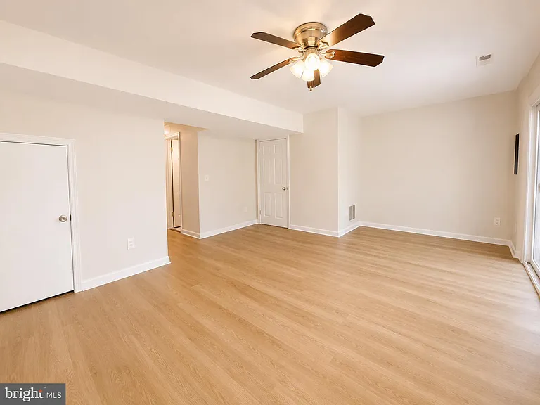 1200 Bond St — Photo 26
