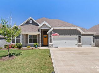 1030 Silver Maple St, Centerton, AR 72719