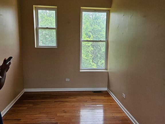 5th image of 14406 Oakley St #2
