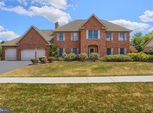 15 Derbyshire Dr, Carlisle, PA 17015