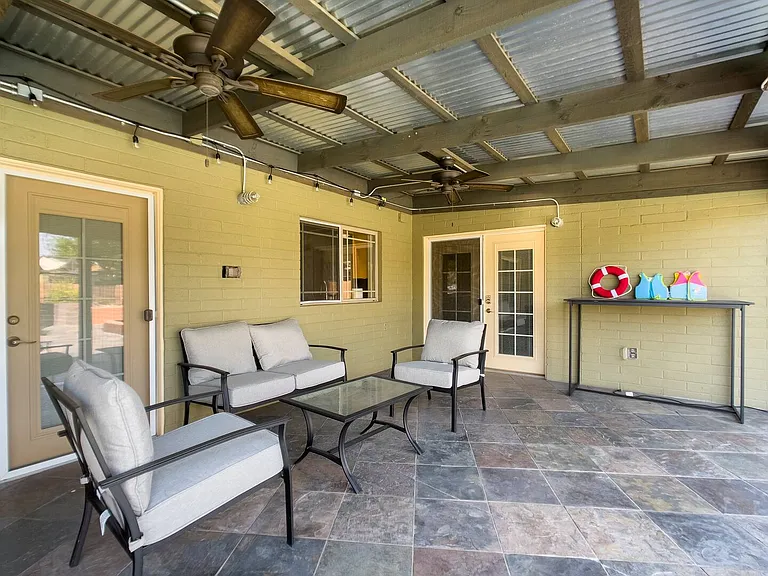 2146 E Manhatton Dr — Photo 20
