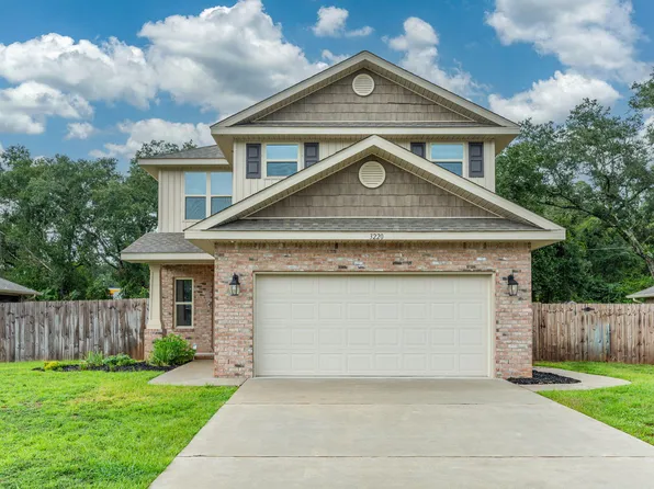 3220 Stephens Landing Ln, Navarre, FL 32566