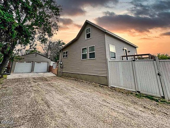2nd image of 309 3rd Ave N