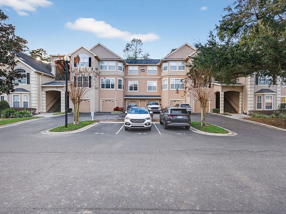 1st image of 13810 Sutton Park Dr N APT 237