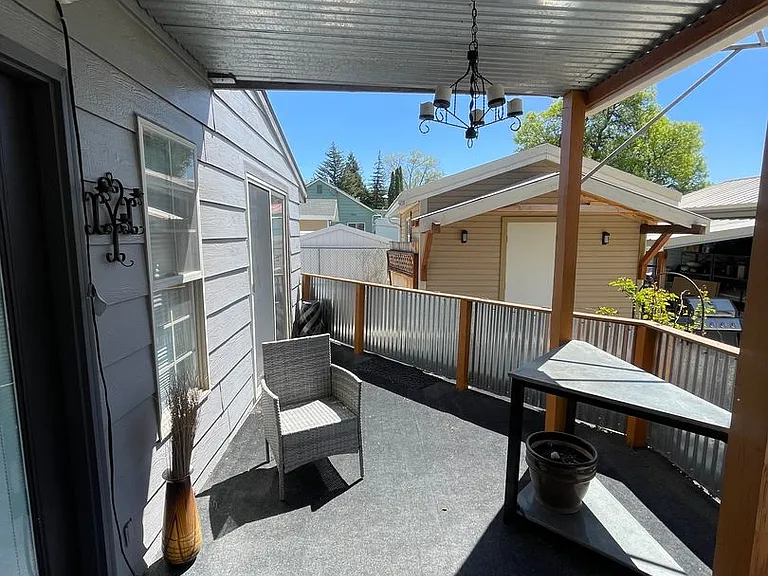 4616 Peck Dr — Photo 27