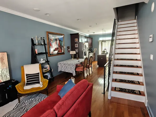 2228 Wilder St, Philadelphia, PA 19146