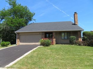 20 E Country Club Ct, Palatine, IL 60067