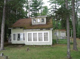 4258 Longpoint Dr, Cheboygan, MI 49721
