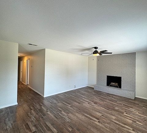 4th image of 714 McClenny Dr